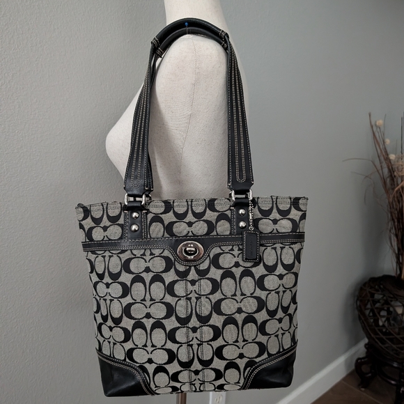 Coach Hampton Signature Tote - Picture 2 of 16